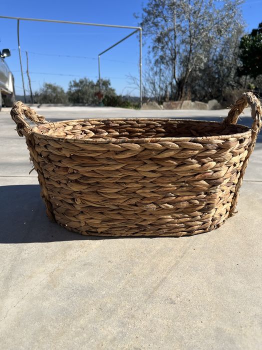 Cesto oval decorativo em verga – 47cm – Novo
