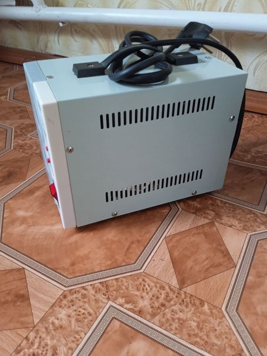 Стабілізатор Luxeon SVR-20000 VA