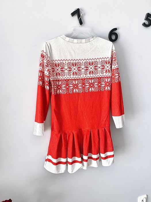 Sukienka świąteczna czerwona biała śnieżynka S 36