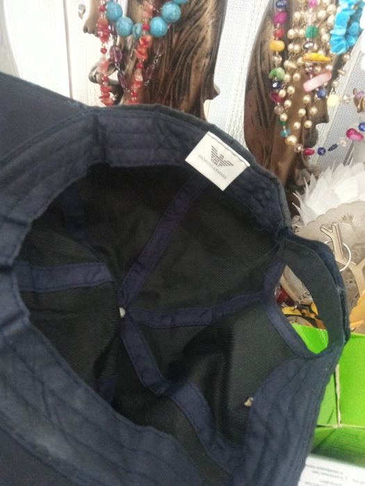 Продам две кепки одним лотом Armani Calvin Klein