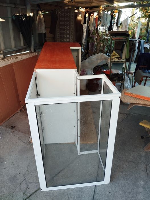 Balcão de loja e vitrine