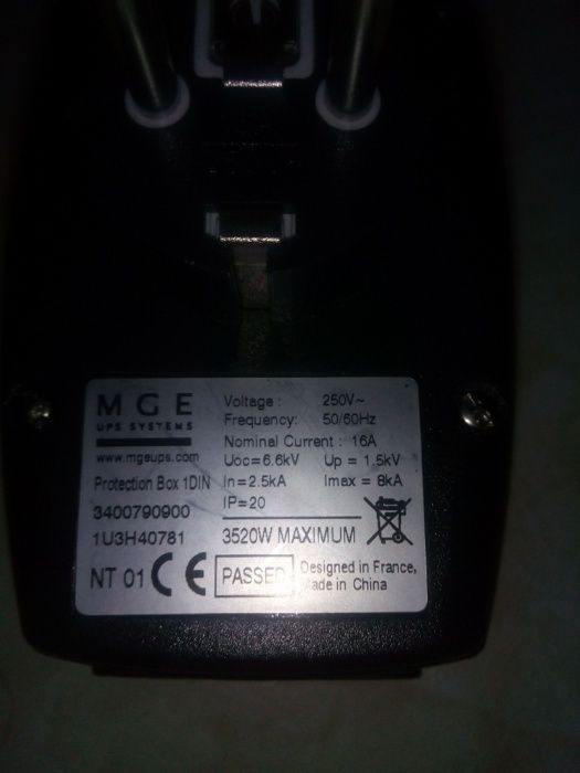 Tomada de Picos de corrente MGE437360161603594241