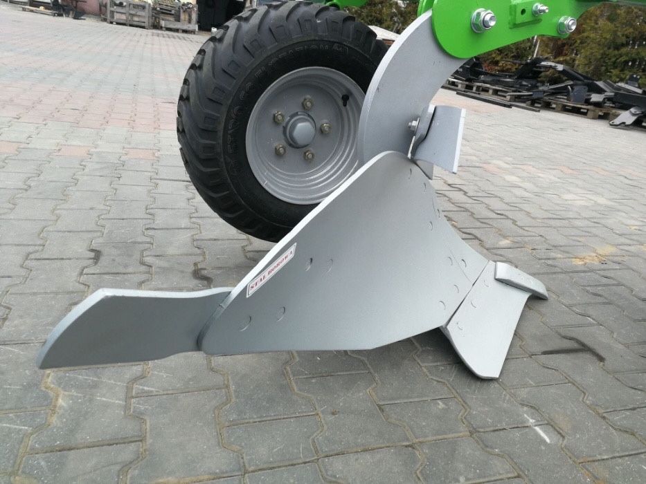 Оборотний плуг Bomet, плуг, польський плуг, оборотний