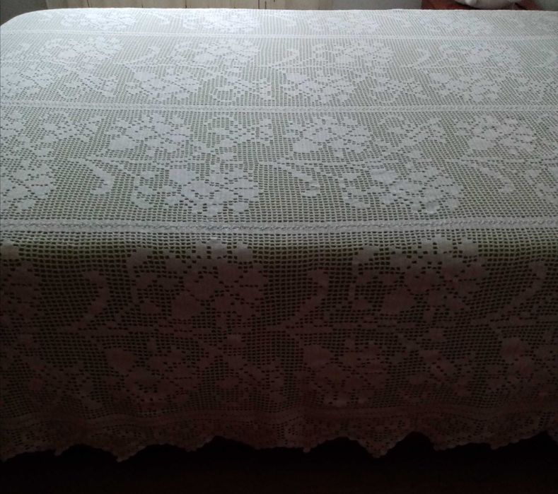 Colcha em crochet feita à mão de casal