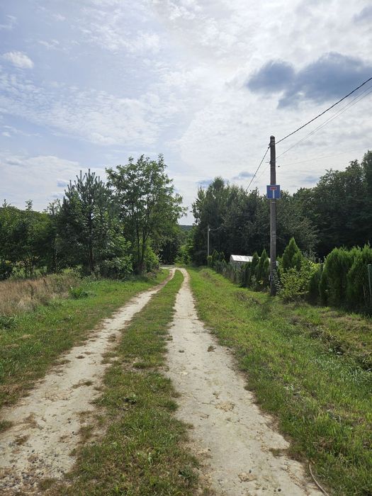 Продаж земельної ділянки під будівництво у с.Липники