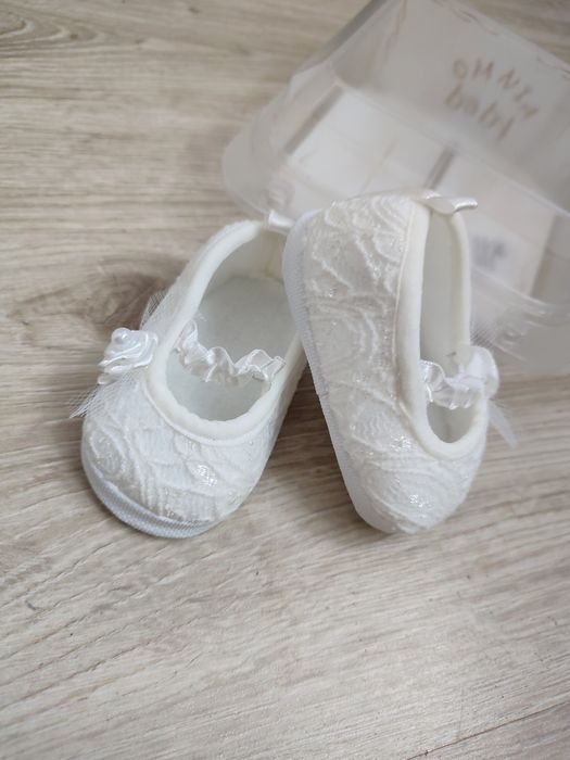 Buty buciki do chrztu ecru
