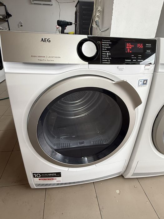 Продам сушильна машина АЕГ serie 9000 A+++ 8кг гарантія 1рік