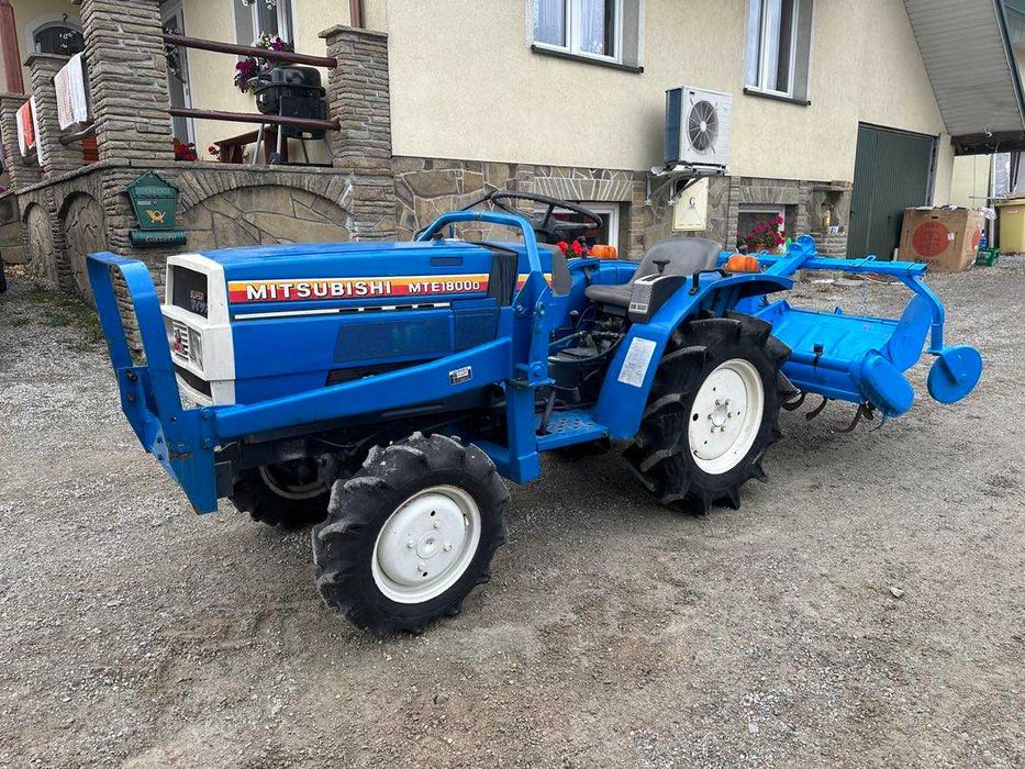 Odśnieżanie dróg, koszenie kosiarką bijakową, czyszczenie dróg