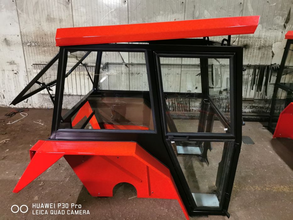 kabina ciągnikowa c360 C330 maski błotniki Transport
