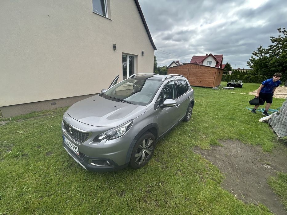 Sprzedam Peugeot 2008 1.2  PureTech z 2018r