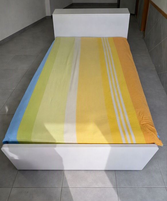 Cama individual com cabeceira + colchão