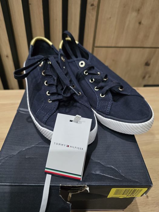 Trawki Tommy Hilfinger