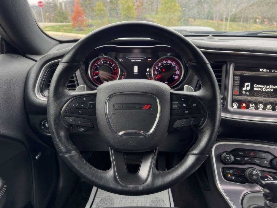 Dodge Challenger SRT Hellcat      2017