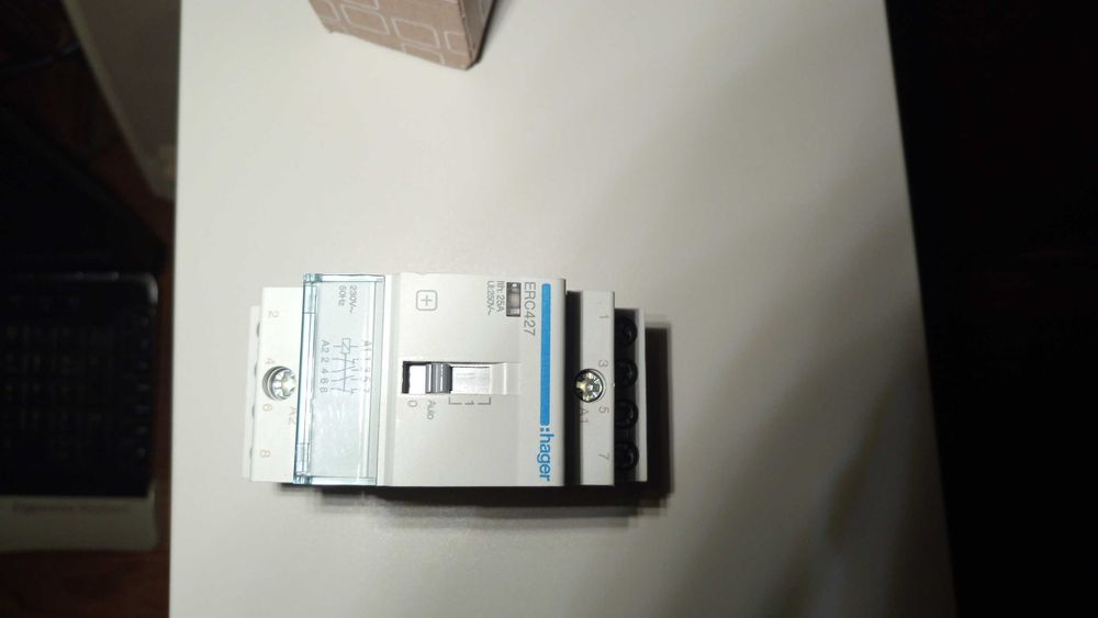 Contactor Hager ERC427 - 25A 2NA+2NF - para inversão ou comutação NOVO