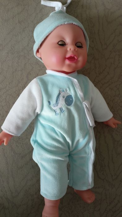 Interaktywna, mówiąca lala.