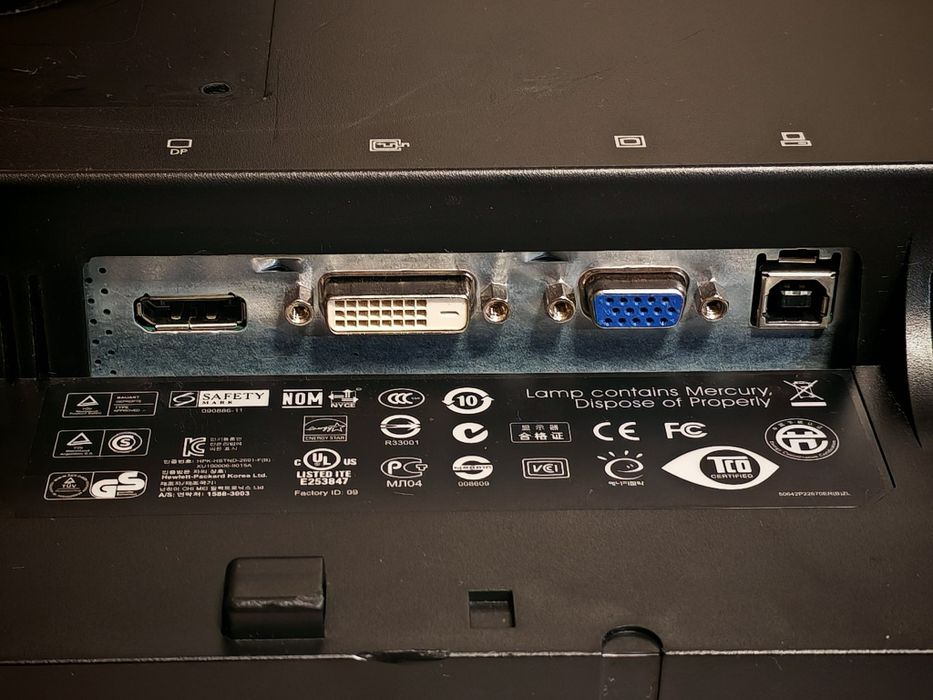 HP LA2205wg monitor