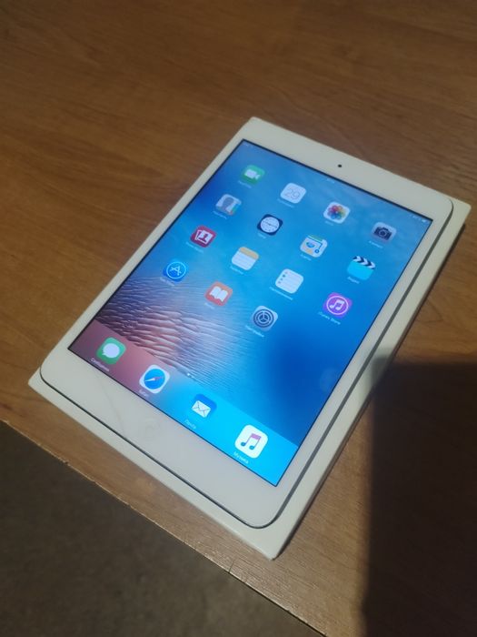 Продам планшет ipad mini