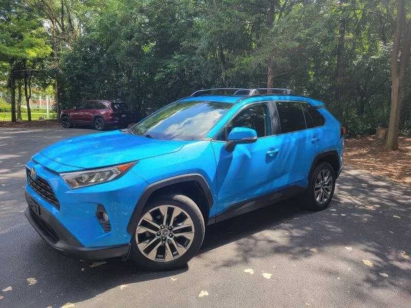 2019 Toyota RAV4 XLE Premium