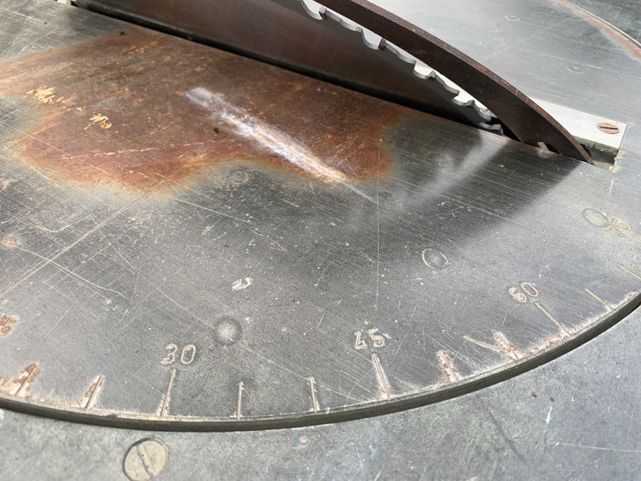 Piła Stołowa do drewna Ciesielska Cyrkularka Stoły rolkowe Ernex 1603