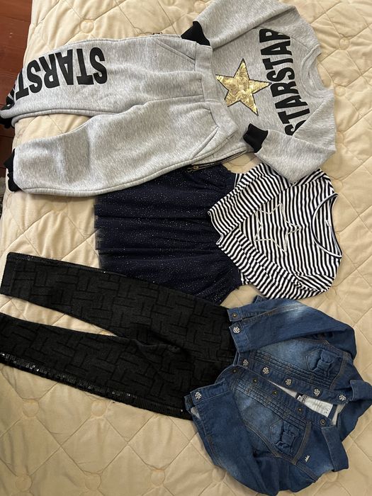 Продам багато дитячого одягу