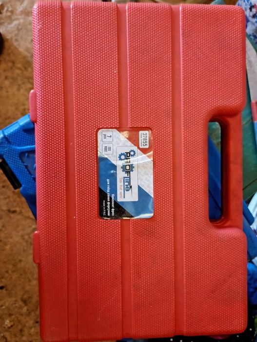 Продам съёмный  для форсунок + шарошки + набор Пежо БМВ розпред.