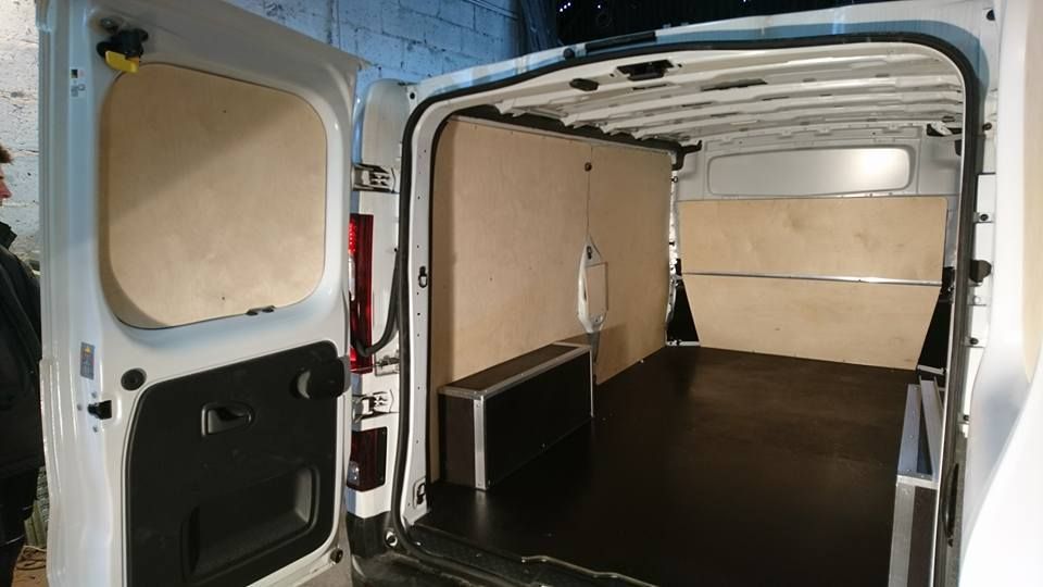 Renault Trafic L1H1 Obicie Paki
