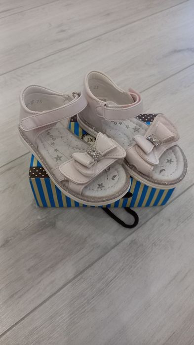 Босоніжки для малечі