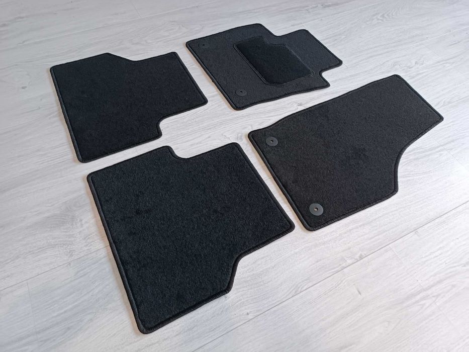 Dywaniki Welurowe Audi Q3   Rok 11-18 Dopasowane STOPERY