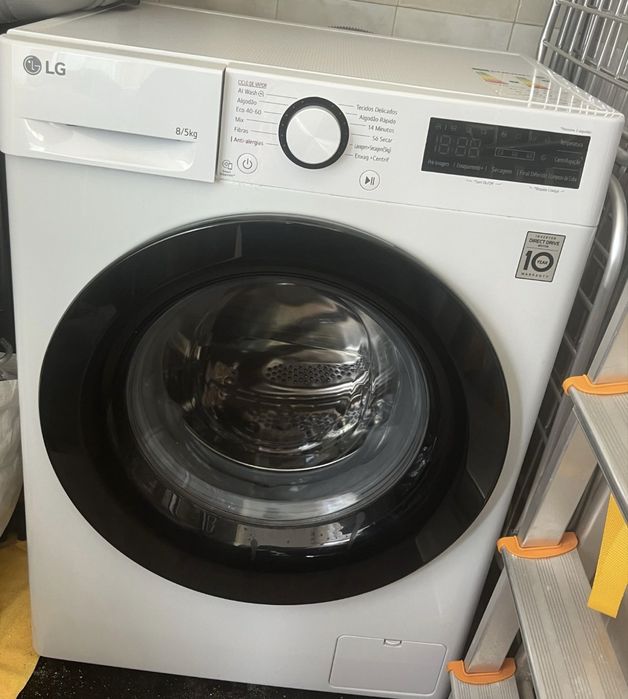 Maquina de levar e secar roupa ( LG)
