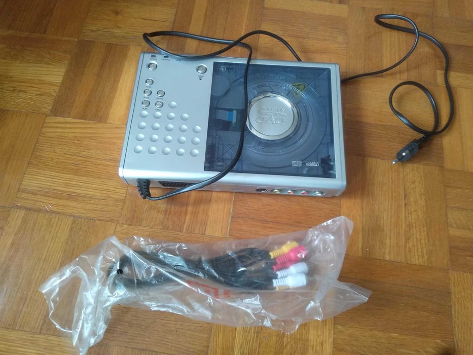 Leitor de DVDs - marca branca (baixa de preço!!)