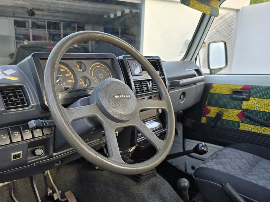 Suzuki Santana - samurai