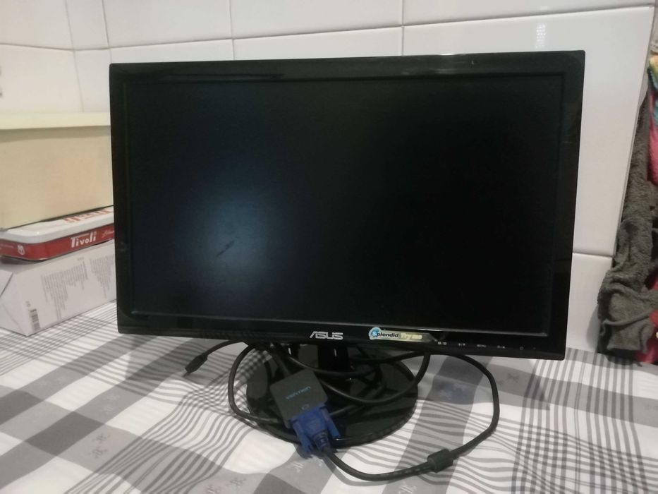 Monitor ASUS VS197DE Usado