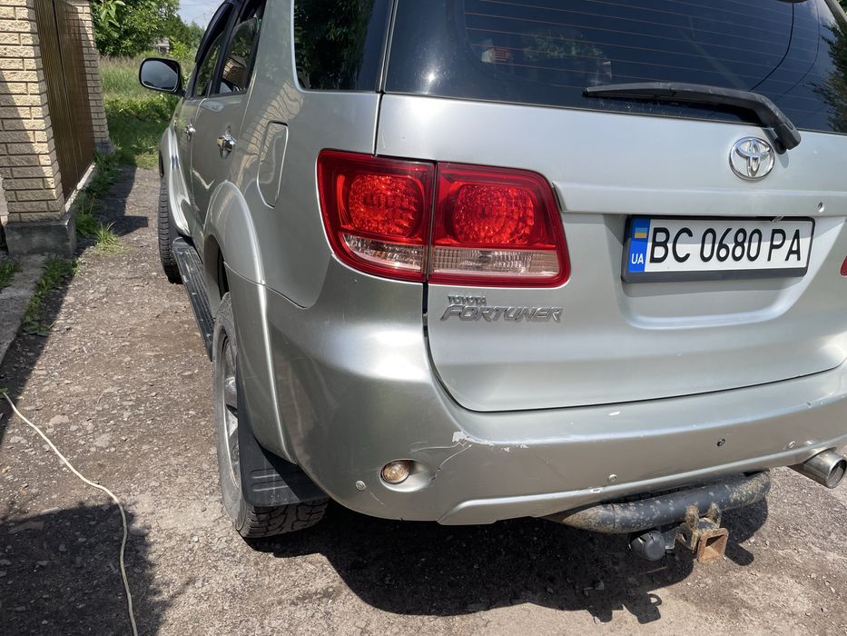 Toyota fortuner