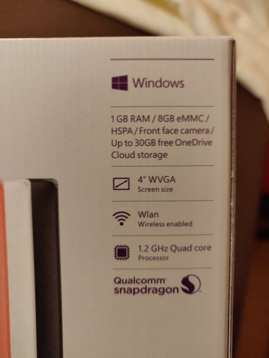 Vendo telemóvel Nokia Lumia 532 livre de operador.