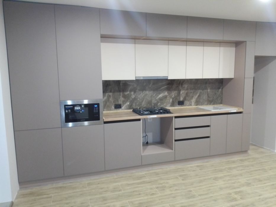 Кухні на замовлення