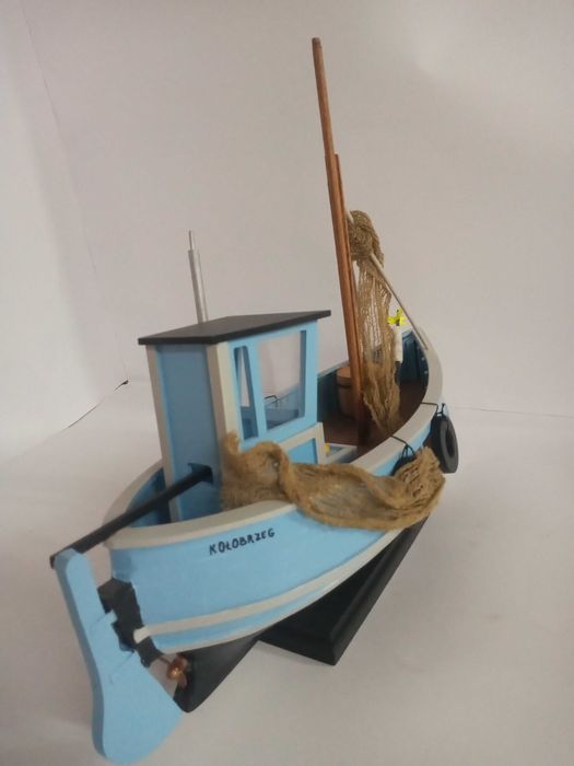 Model kutra kuter rybacki RĘKODZIEŁO drewno statek okręt PIĘKNY