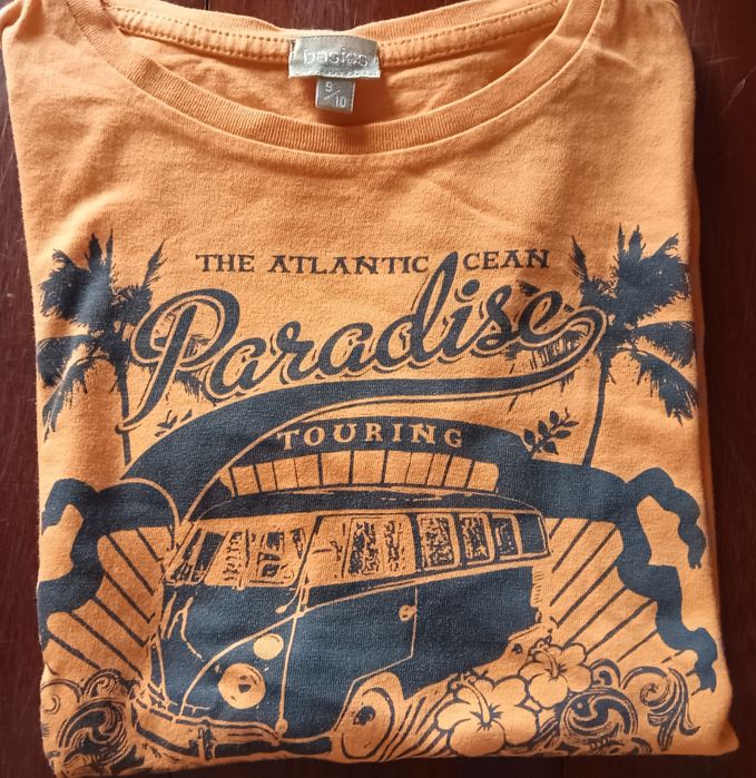 T shirt laranja infantil