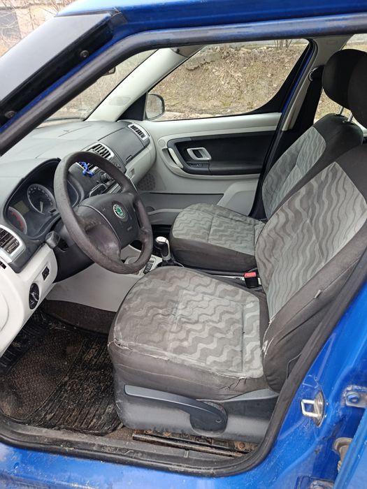 Skoda Roomster 1,4 газ бензин