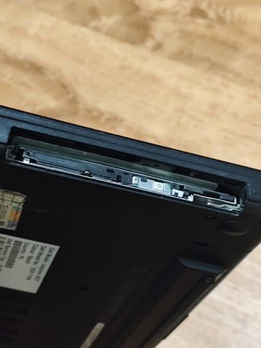 Laptop Dell Inspiron 15 3537 windows 8.1 uszkodozny