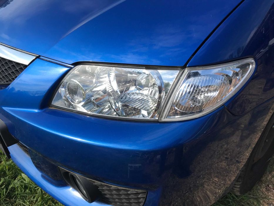 Mazda Premasy 1.8 бензин  капот з Німеччини