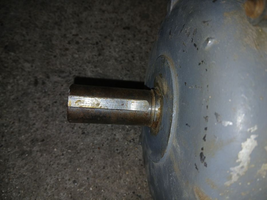 Продам електродвигун 3квт 1420 об/хв