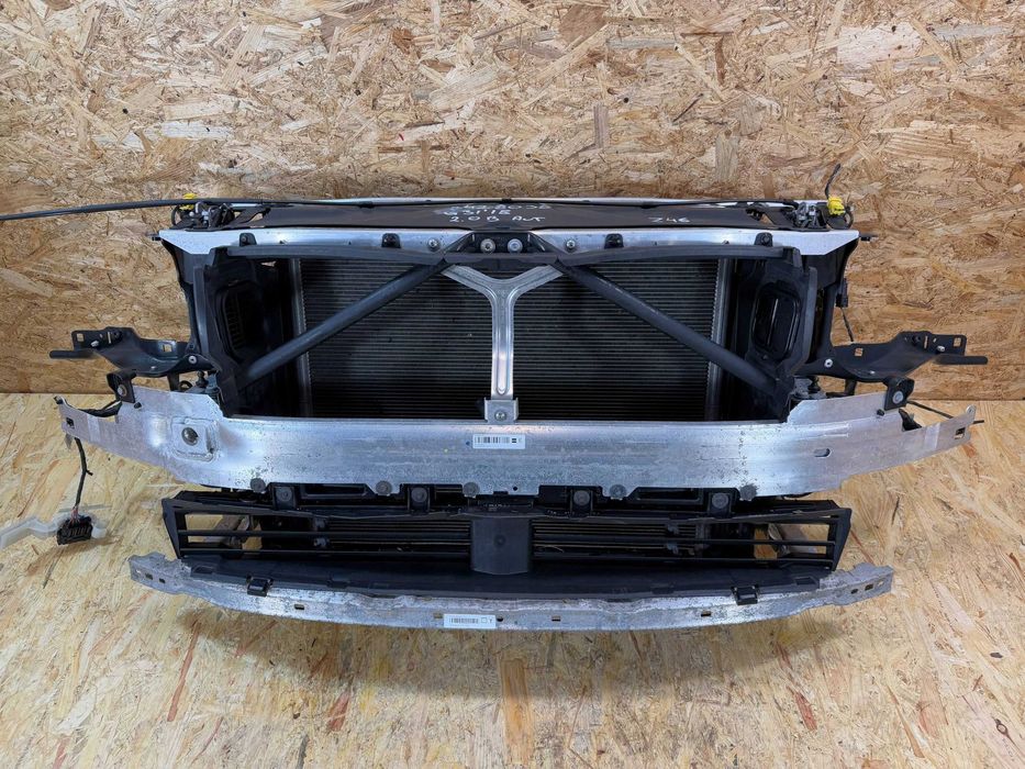 BMW 5 G30 G31 Передня панель телевізор