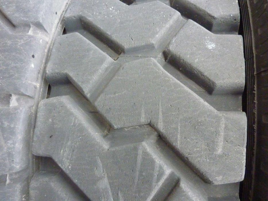 Opona używana przemysłowa 12,00R20 12.00-20 HAULER LT HIP4; 350zł C209