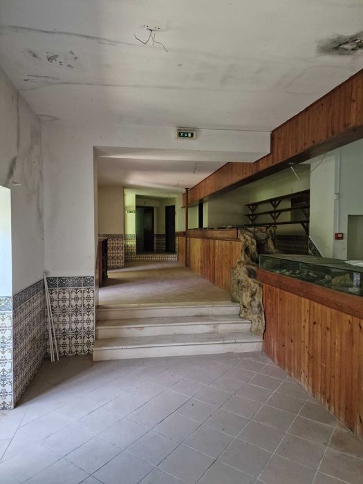 480M contruídos, perfeito para alojamento Local ou 2 apartamentos.