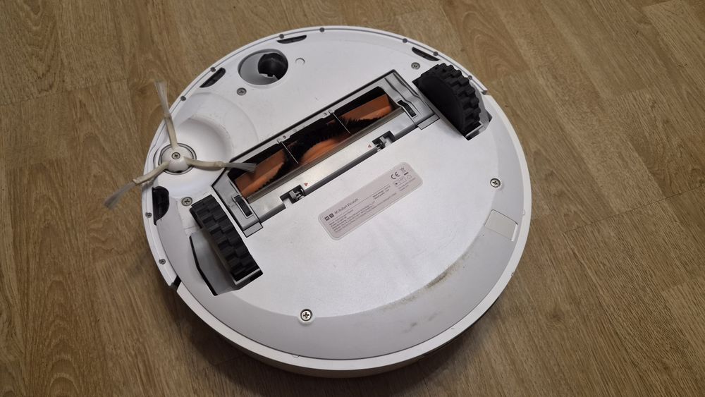 Робот пилосос Xiaomi Mi Robot Vacuum