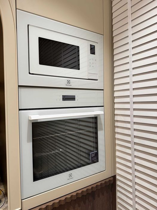 Piekarnik Electrolux EOE8P39WV AssistedCooking 800