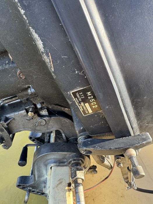 Barco 4 m com motor Tohatsu 25cv c/ docs e ATRELADO INCLUIDO