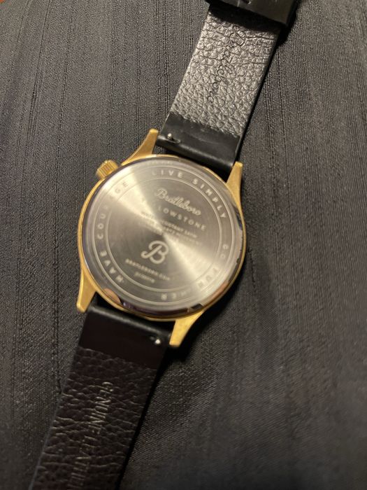 Relogio Bratleboro dourado