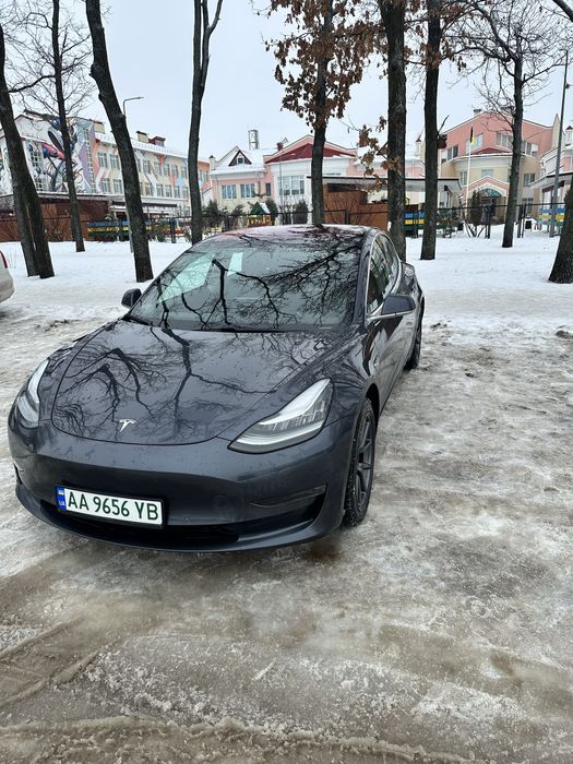 Tesla model 3 Long Range