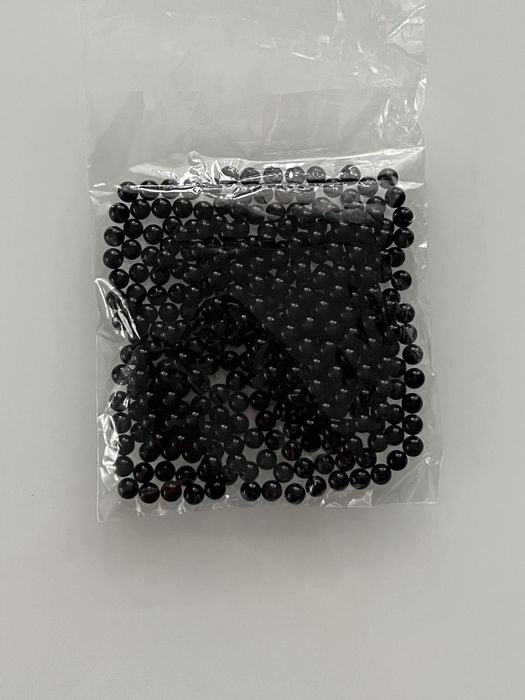 Czarne koraliki bez dziurki